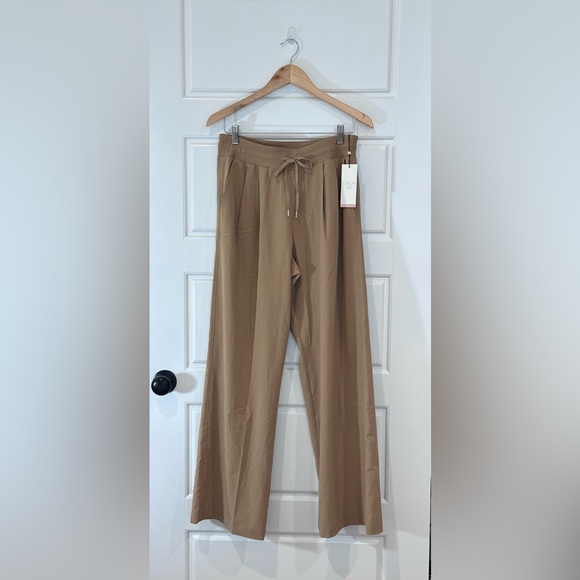 CALIA by Carrie Underwood Pants - Calia Truelight Wide Leg Pant Women's Medium
NWT
